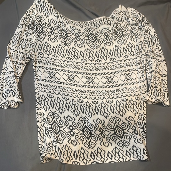 American Rag crop top Size Small black and wipe sleeve top - Picture 2 of 2